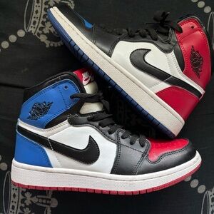 Nike Air Jordan 1 Retro High OG 'Top 3' Sneakers